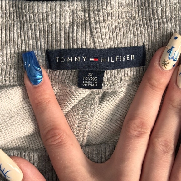 Tommy Hilfliger Men's fleece shorts size xl - Picture 4 of 6